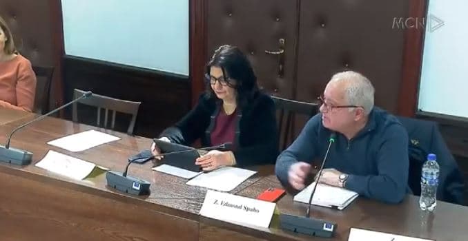 Lobim për hirrën dhe kremin e qumështit. Opozita: Kjo nismë e dyshimtë, ka prapaskena