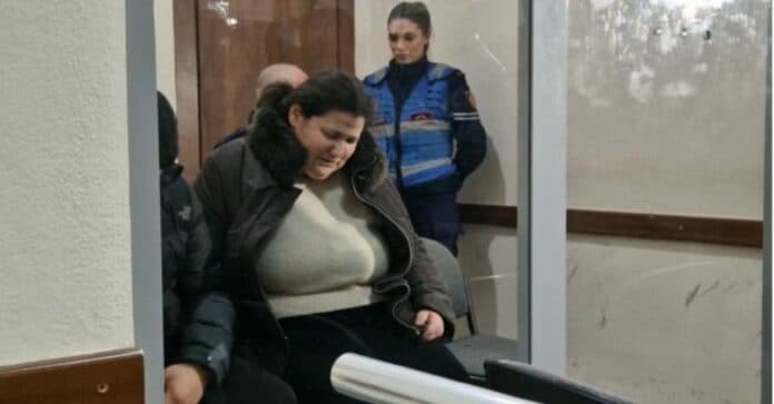 Vjedhja e 500 mijë eurove, Apeli lë në burg pastruesen dhe të birin