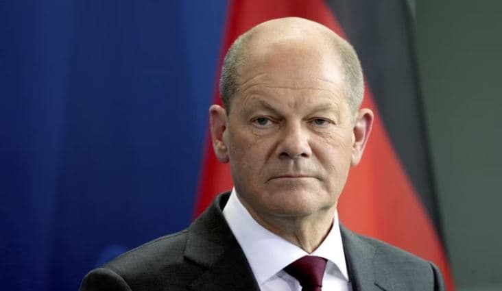 Scholz: Gjermania nuk bëhet pjesë e luftës në Ukrainë me furnizimin e tankeve Leopard