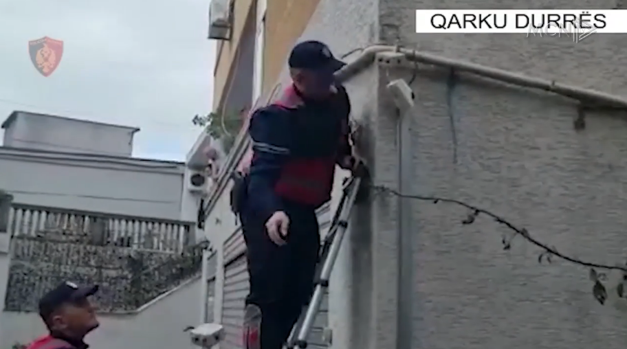 Çmontohen 47 kamera “spiune” në Durrës (VIDEO)