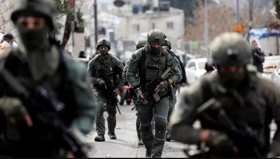 Sulmi në Jerusalem/ Izraeli propozon ligje më të lehta për mbajtjen e armëve pas ngjarjes