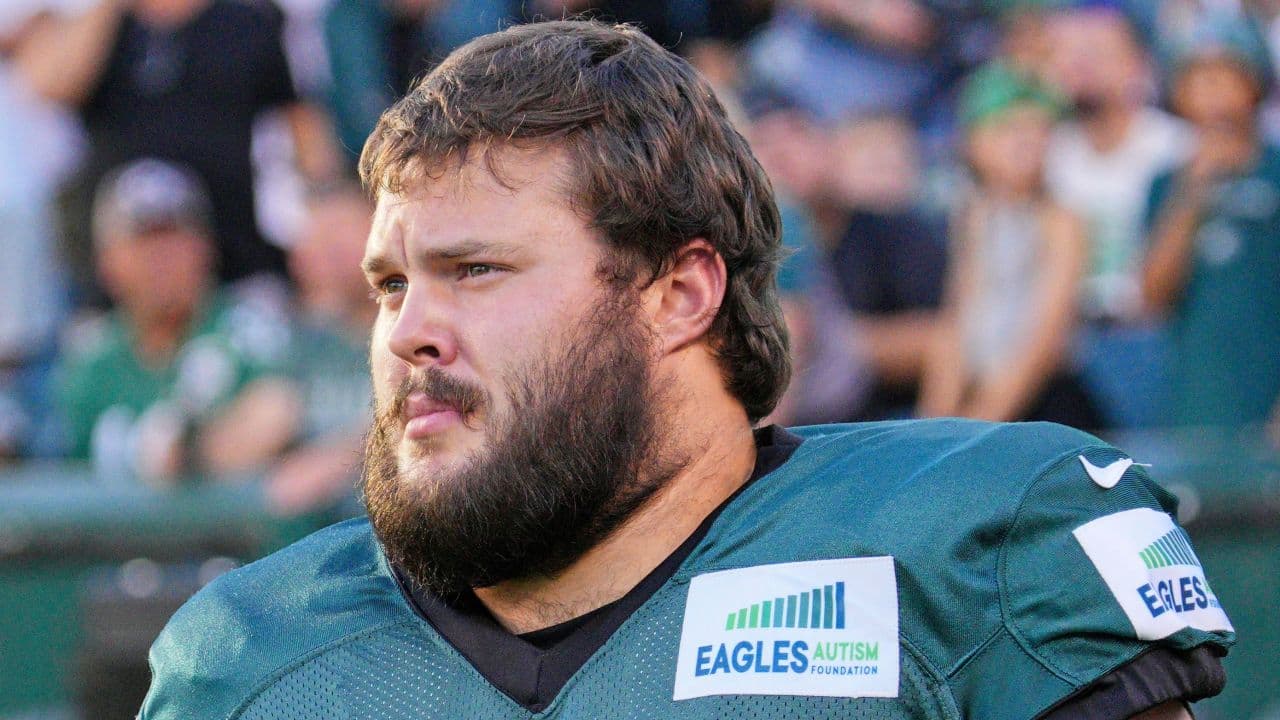 Lojtari i Philadelphia Eagles akuzohet për përdhunim