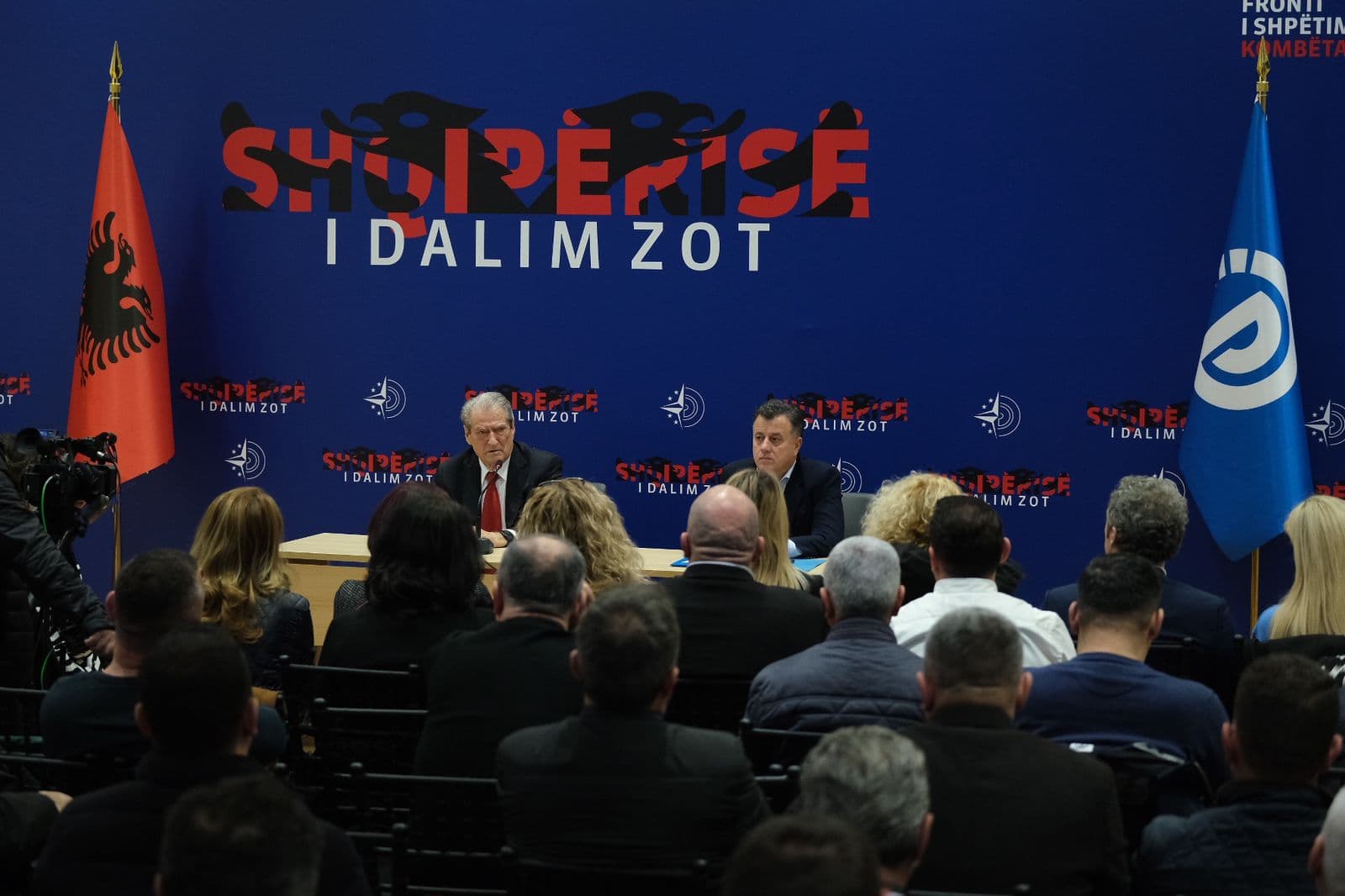 Berisha me krerët e degëve të PD: Protestë për të rrëzuar Ramën dhe fitore në zgjedhjet lokale