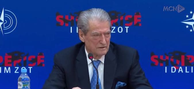 “Kim më ka shantazhuar nga fëmijët”. Berisha: Bashkimi i PD pa Bashën e Alibeajn 