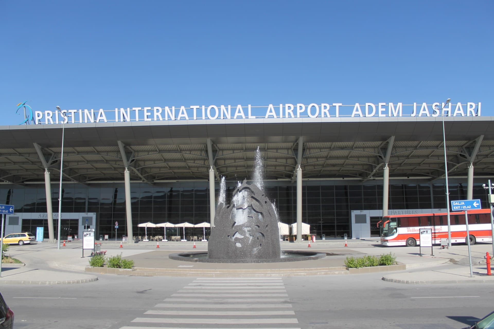 Alarm për bombë në Aeroportin "Adem Jashari" në Prishtinë