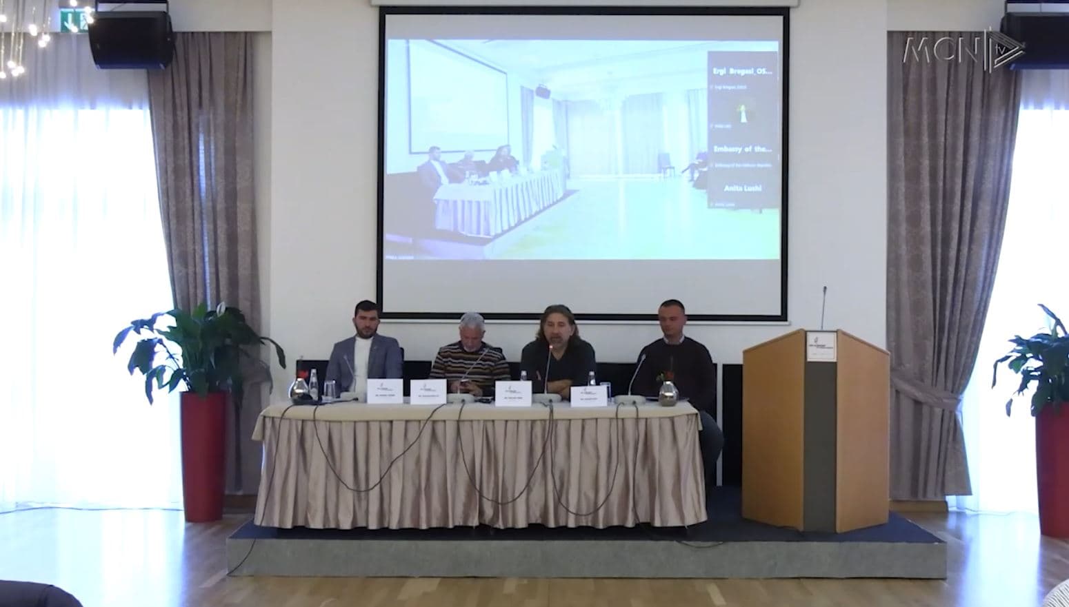 “Aeroporti i Vlorës shkel konventat e BE”/ Aktivistët: Të bëhemi bashkë për Vjosën dhe Nartën (VIDEO)