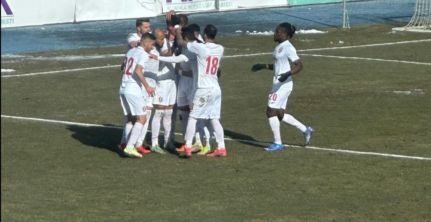 Kategoria e Parë/ Apolonia ndal Korabin, Dinamo dhe Skënderbeu nuk falin