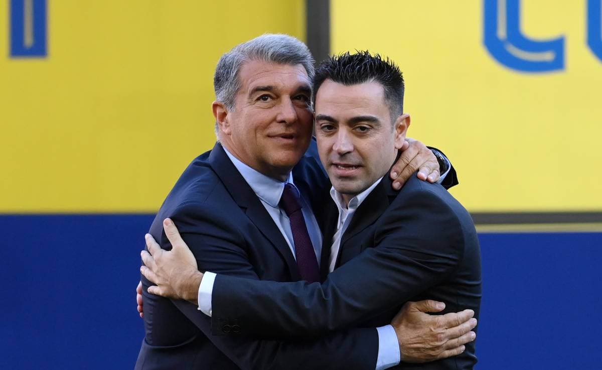 Barcelona kryeson, Laporta: Gati t’i plotësojmë dëshirat trajnerit