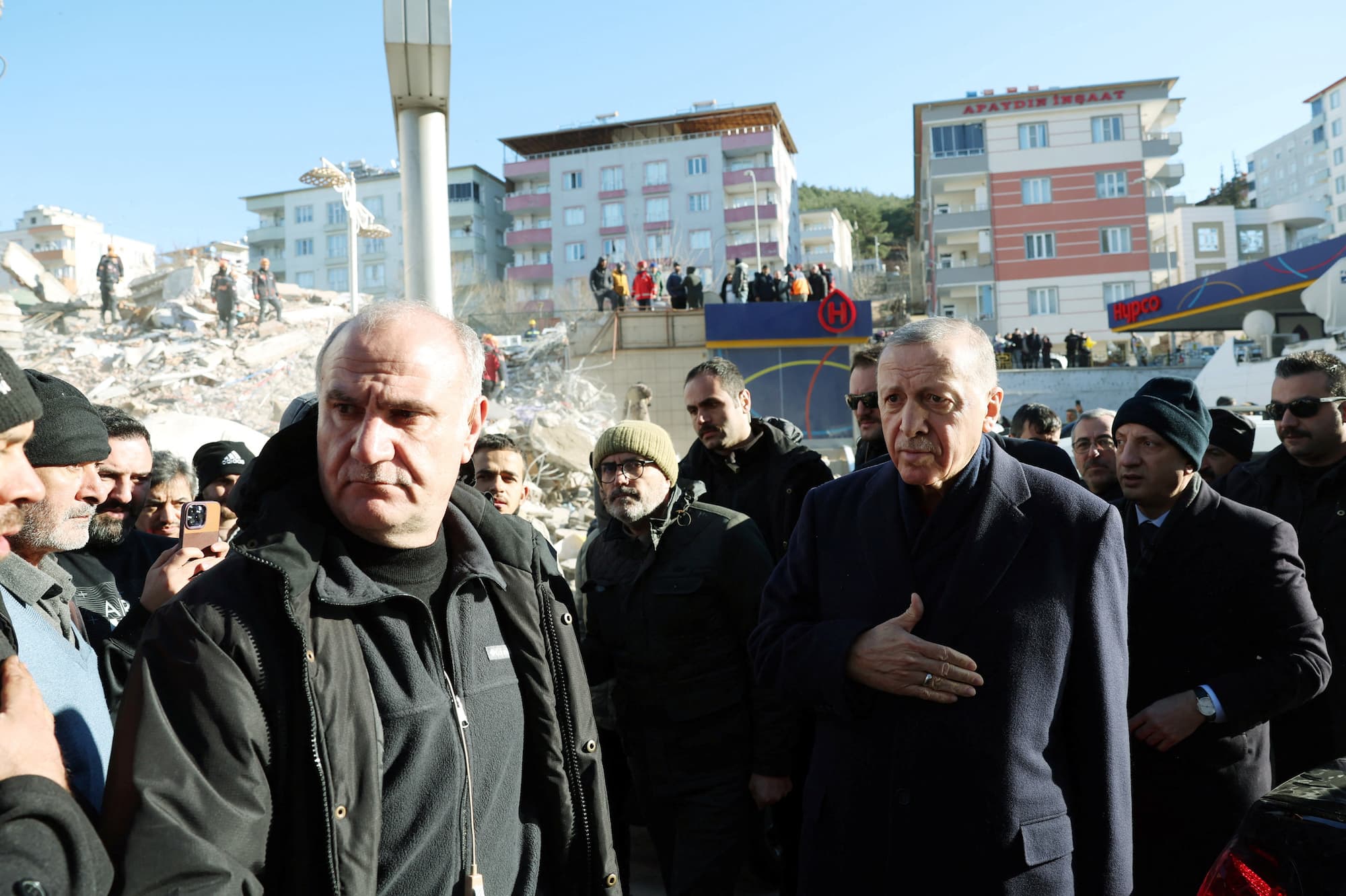 Erdogan do të vizitojë sot 3 qytete të tjera të goditura nga tërmeti