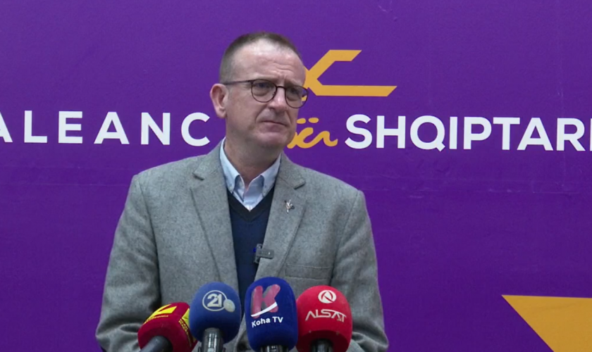 Maqedoni e Veriut/ Aleanca për Shqiptarët bëhet pjesë e qeverisë