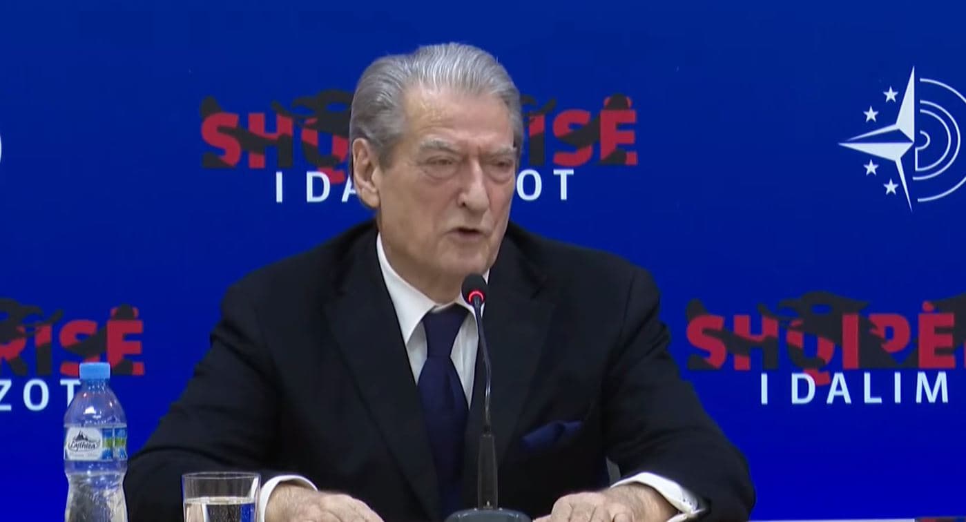 Berisha: Rama të japë dorëheqjen e menjëhershme! Protesta i përgjigjet “Watergate”-it të shekullit 