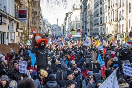 Francë, vijojnë protestat kundër reformës së pensioneve