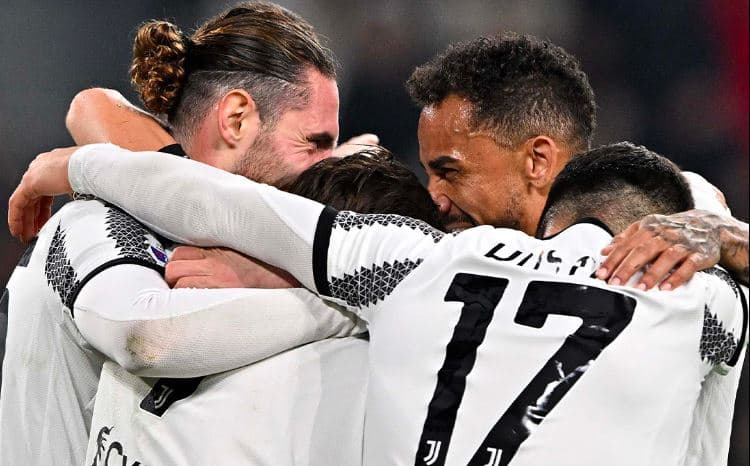 Triumf minmal i Juventusit, VAR-i shpëton bardhezinjtë