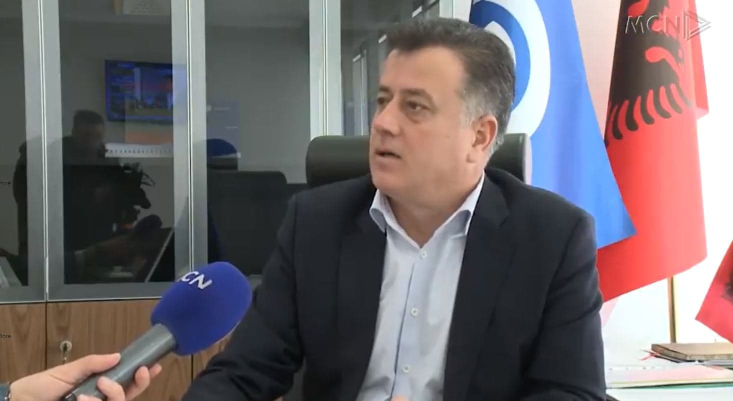 Revolucion me vezë dhe domate. Noka: Protesta paqësore, s’jemi bolshevikë