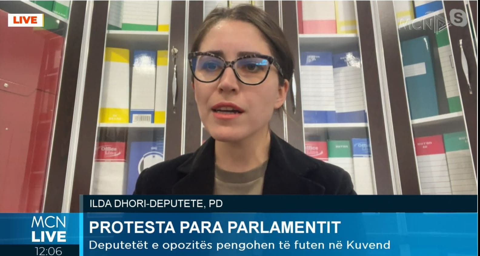 Dhori: Pres konsistencë të protestave! Në Parlament po shkelet rregullorja me të dyja këmbët (VIDEO)