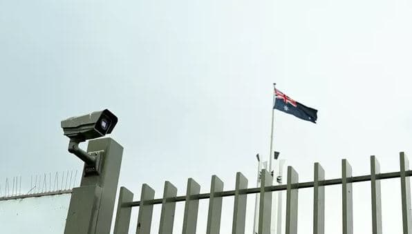 Australia do të heqë nga ndërtesat qeveritare kamerat e survejimit të prodhuara në Kinë