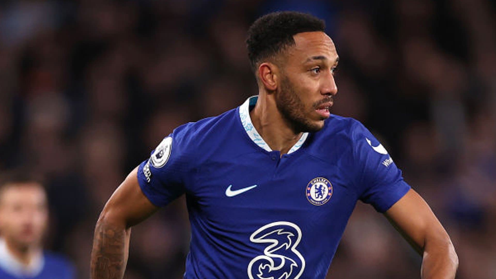 Aubameyang i vetëofrohet Barcelonës