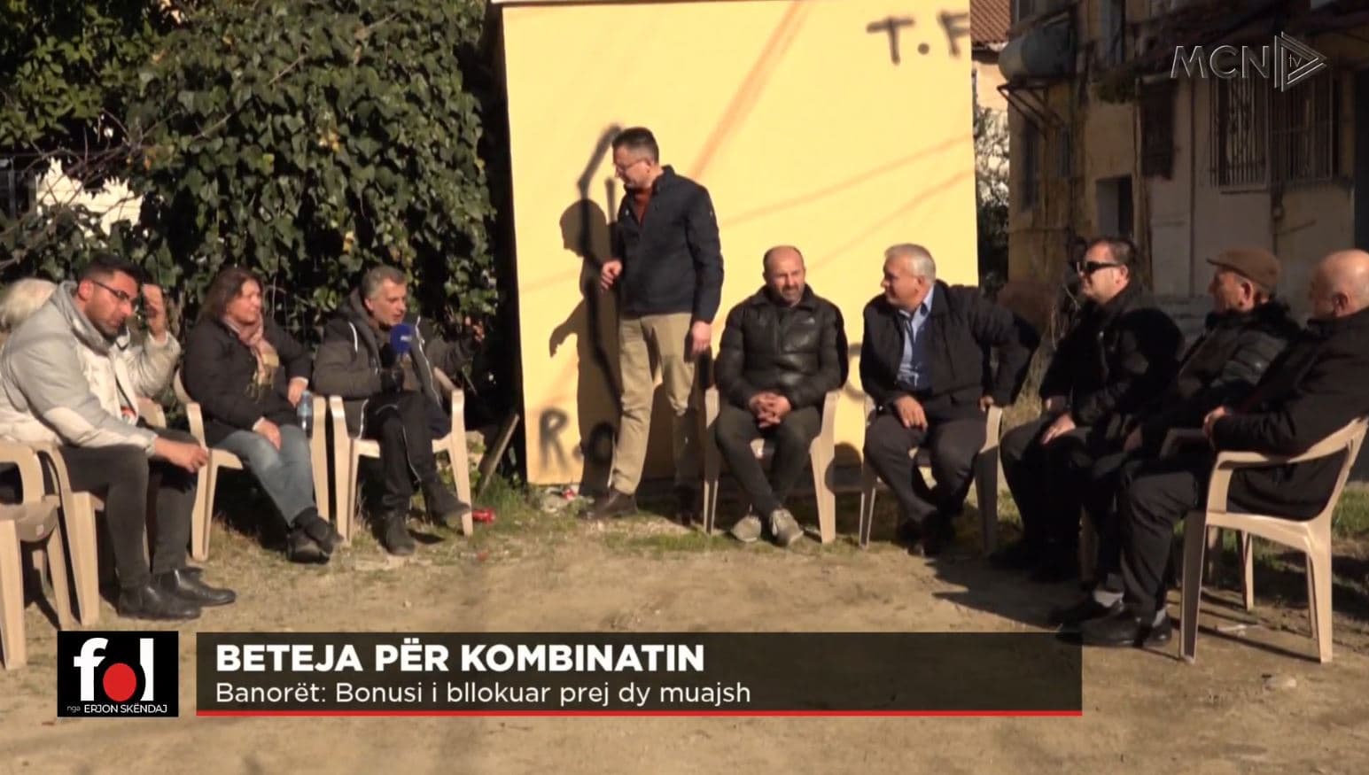 “Kombinati”, banorët: Do vdesim këtu! Jemi më të persekutuarit, Kavajës dhe Thumanës ua ndërtuan shtëpitë ku i kishin