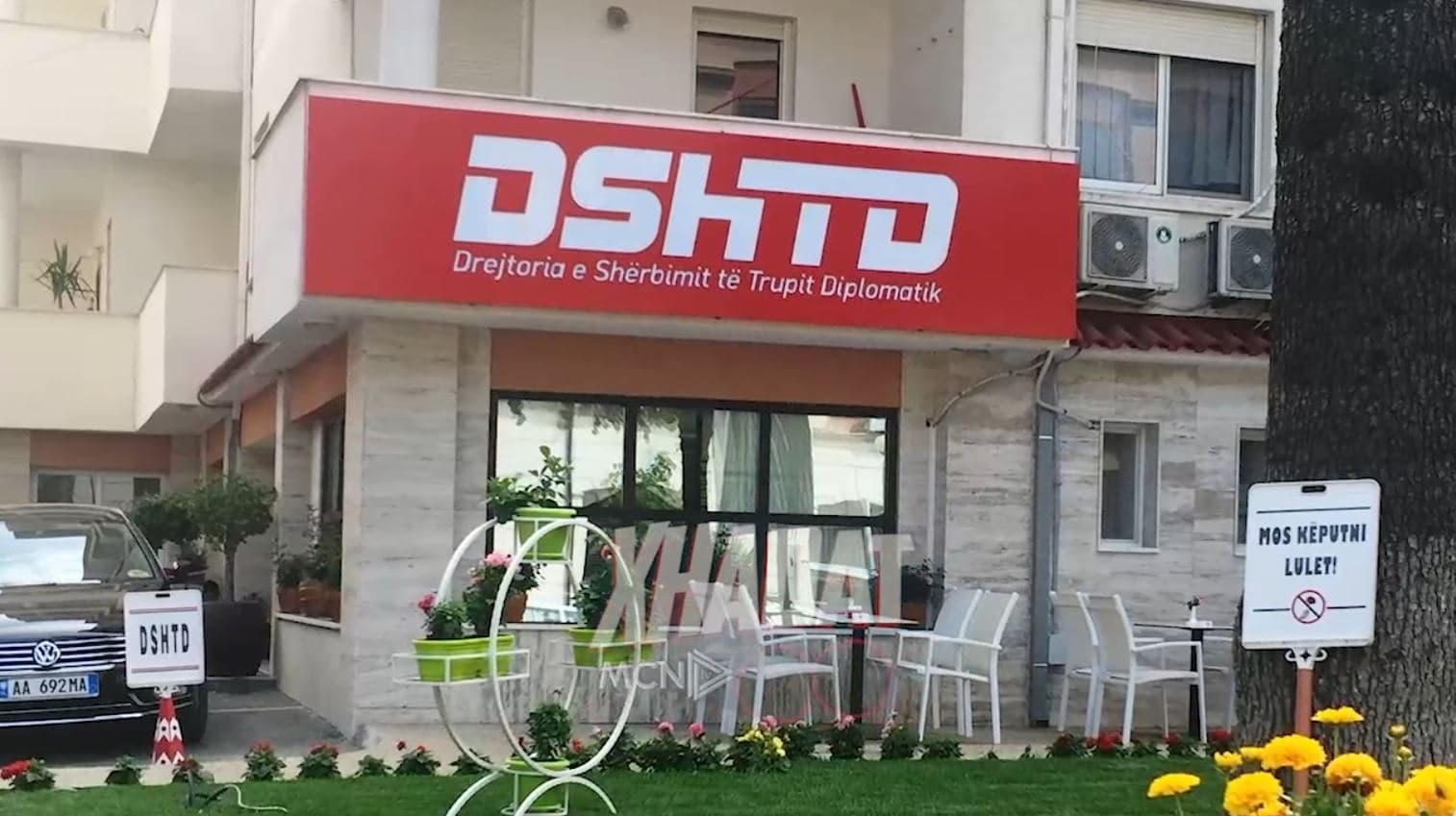 Xhadat- Drejtoria e Shërbimit të Trupit Diplomatik 2 milionë lekë për rifreskimin e logos (VIDEO)