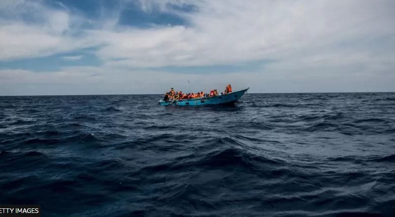 Mbytet anija në Libi, dyshohet për të paktën 73 emigrantë të vdekur