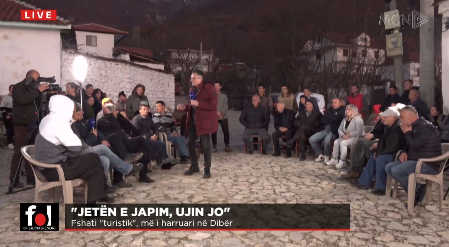 “Jetën e japim, ujin jo!”/ Banorët e Kërçishtit kundër bashkisë: Tenderi për ujësjellësin, i pabesë!  