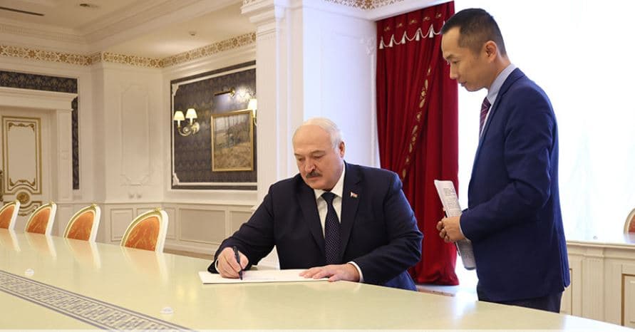 Lukashenko: Kina nuk do të lihet në paqe, SHBA shfaqje me balonën “spiune”