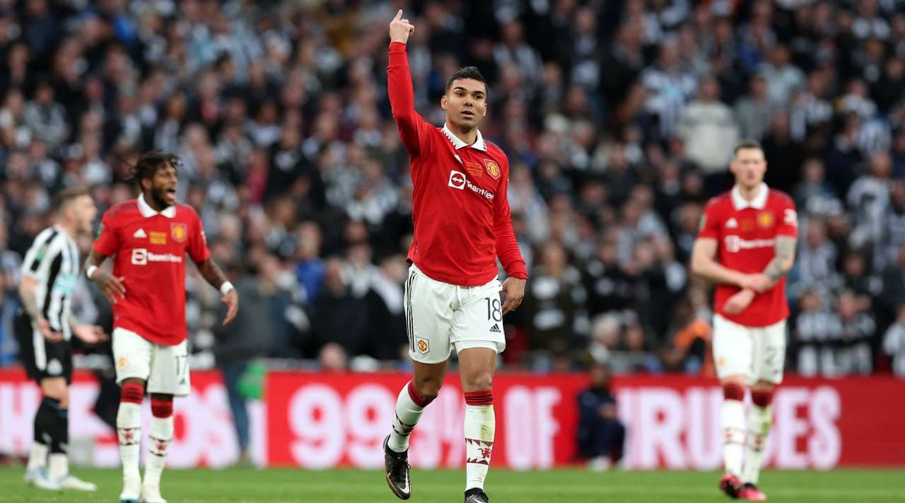 Ten Hag feston trofeun e parë, Manchester United kalon me sukses Newcastle