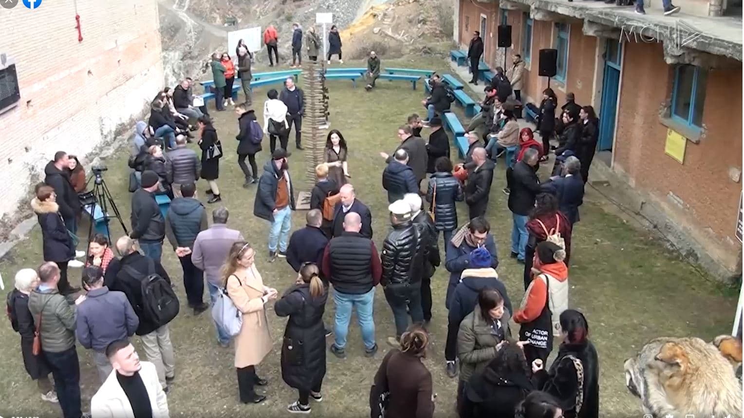 Viktima dhe persekutorë në një ekspozitë/ "Fraktura" prezanton vuajtjet në ish-burgun e Spaçit (VIDEO)