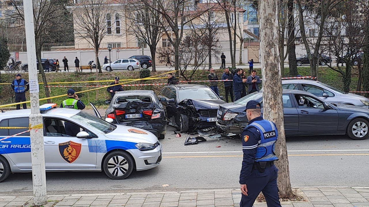 Aksidenti te Ura e Tajvanit/ Policia: Janë plagosur 9 persona, shoferi i autobusit nuk rezulton nën efektin e alkoolit