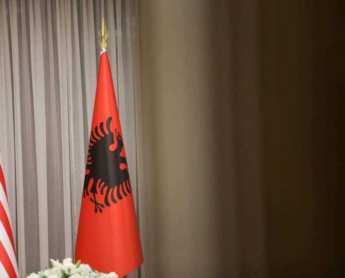 Shqipëria hap ambasadë në Azerbajxhan 