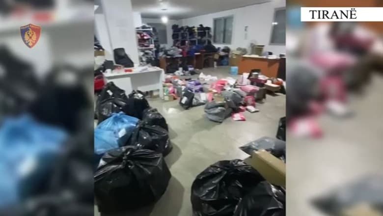 Sekuestrohen mallra të ndryshme pa fatura tatimore, pranga administratorit të një poste private në Tiranë