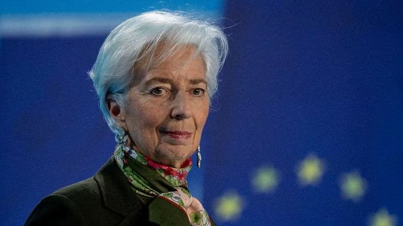Lagarde: Ne nuk duam të gjunjëzojmë ekonominë, por të zbusim inflacionin