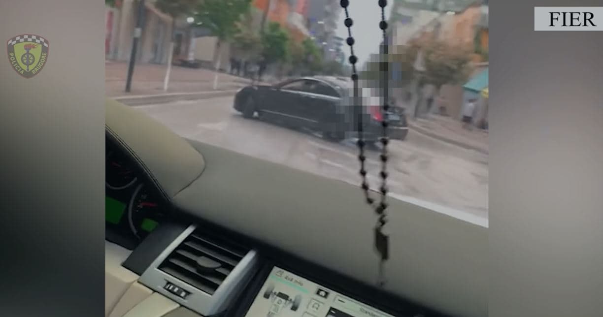 Shpejtësi dhe manovra të rrezikshme në zonë urbane, pranga dhe gjobë drejtuesit (VIDEO)