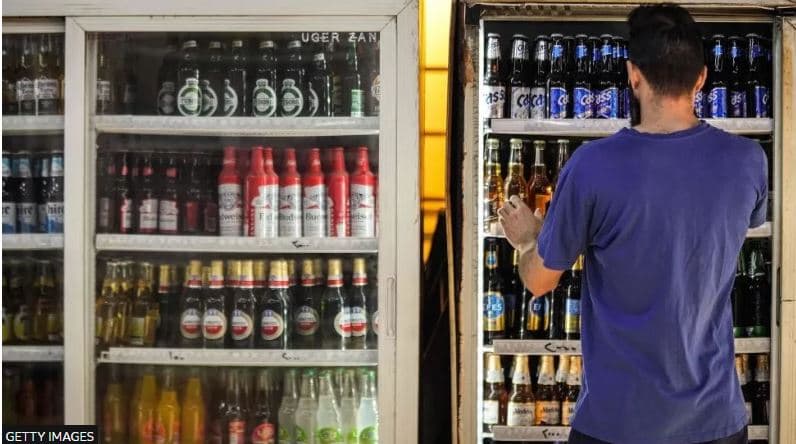 Iraku ndalon importin dhe shitjen e alkoolit, Partia politike e krishterë: Jo demokratike