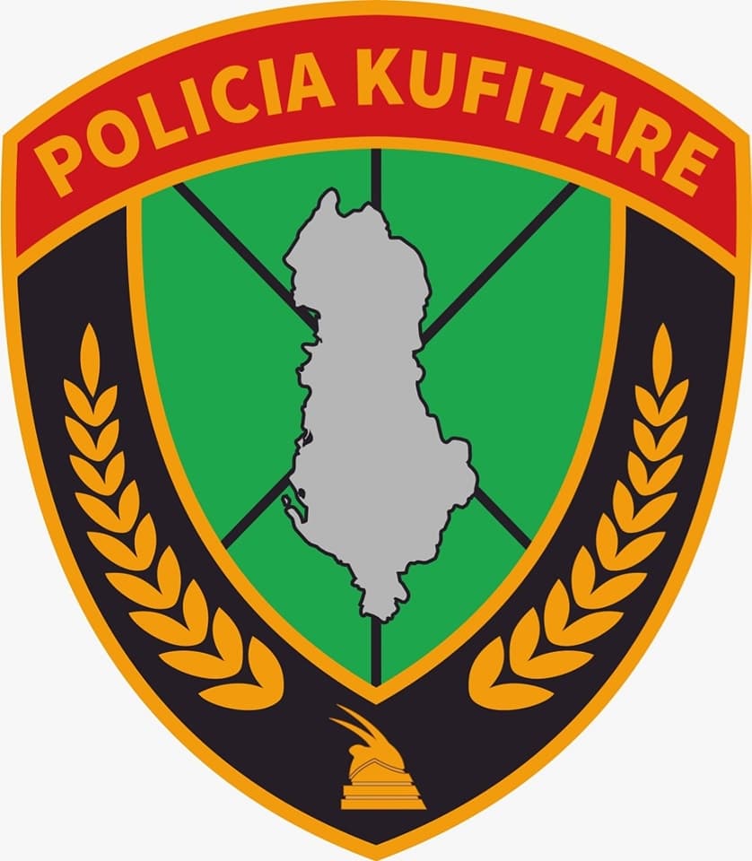 Me dokumente false, mallra kontrabandë dhe aksesorë floriri, dy të arrestuar në pikat kufitare 