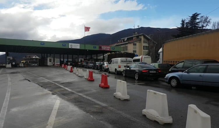 Punime në sistem/ Policia: Qytetarët që udhëtojnë drejt Greqisë sot vonesa nga ora 09-18