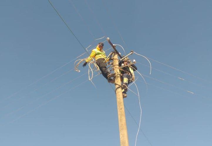 Ndërhyrje në rrjet, një pjesë e Tiranës pa energji elektrike