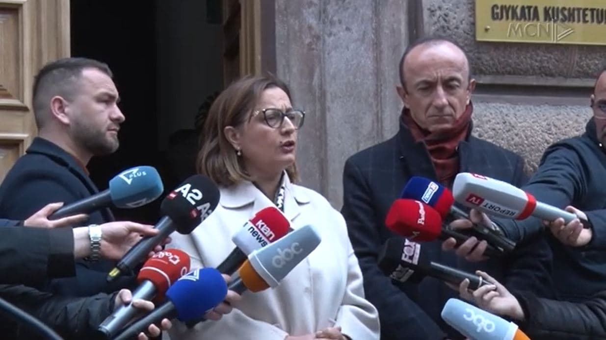   PD kërkon rrëzimin e bordit të karburanteve/ Sula dhe Çupi: Kushtetuesja ta shfuqizojë (VIDEO)