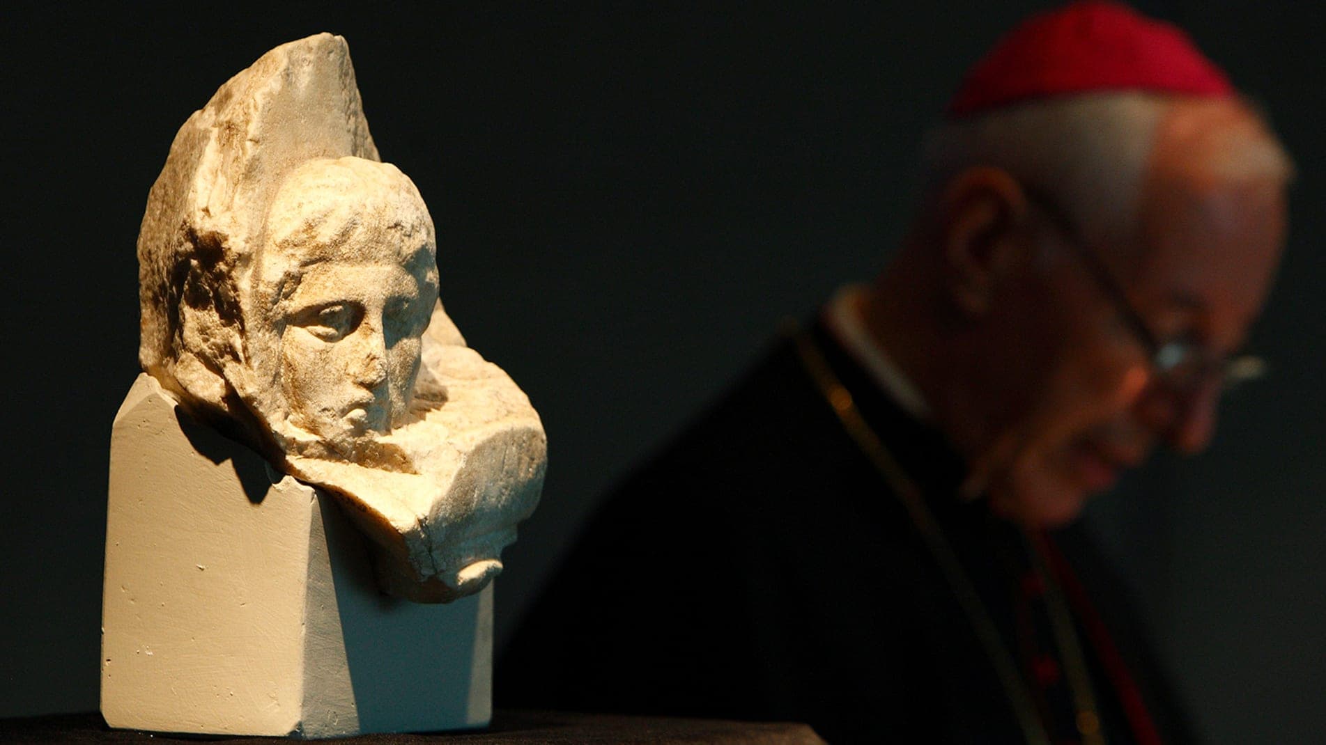 Vatikani i kthen Greqisë skulptura 2500-vjeçare të Partenonit