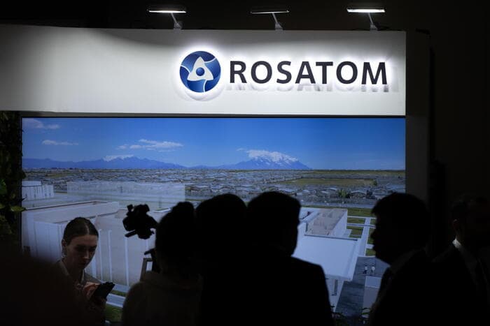 Pentagoni: Rusia furnizon Kinën me uranium të pasuruar