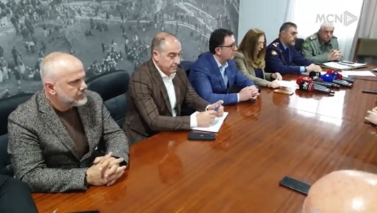  Kultivimi i kanabisit në Shkodër/ Mblidhet task-forca në prefekturë, debate mes drejtuesve (VIDEO)