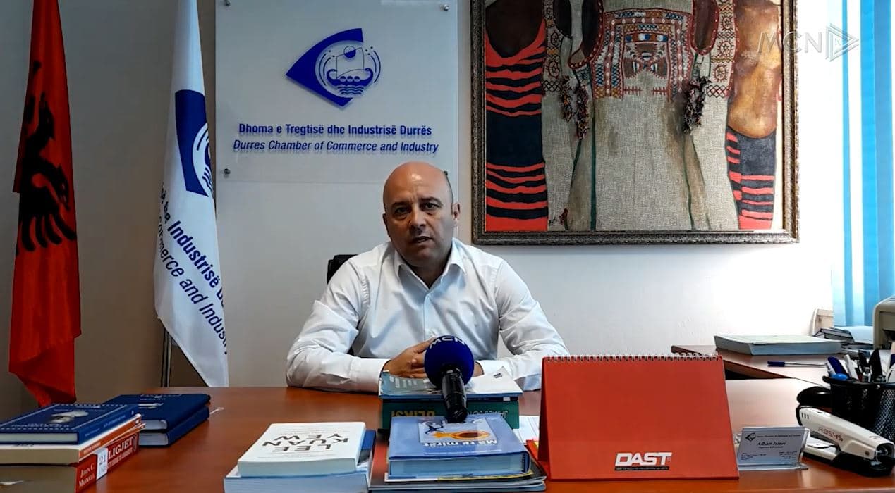 Më shumë biznese të mbyllura në Durrës. Isteri: Rritja e taksave ka vënë në vështirësi këtë sektor