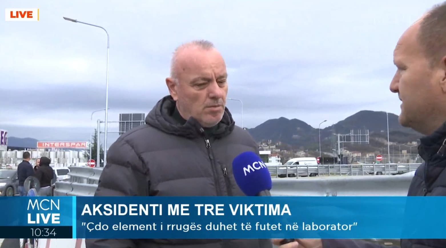 Hodo: Bordurat që janë shkëputur nga aksidenti duhen futur në laborator. Shoferi ka pasur disa shkelje, nuk duhej lejuar të qarkullonte (VIDEO)