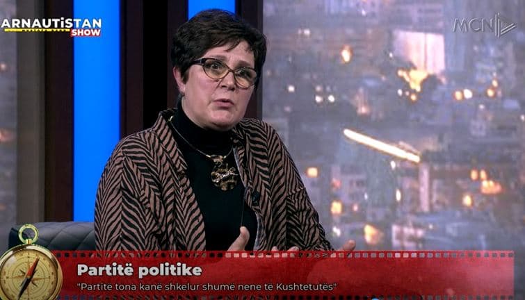 Kurti: Partitë, klane që kanë zaptuar Shqipërinë! Pse duhen 10 mijë firma për një kandidat të pavarur?!