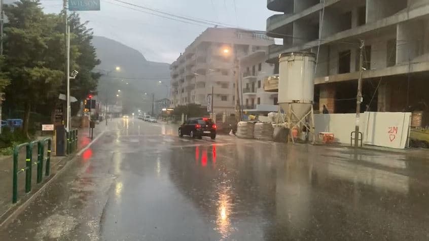  Aksident në Shëngjin, plagoset 7-vjeçarja afgane