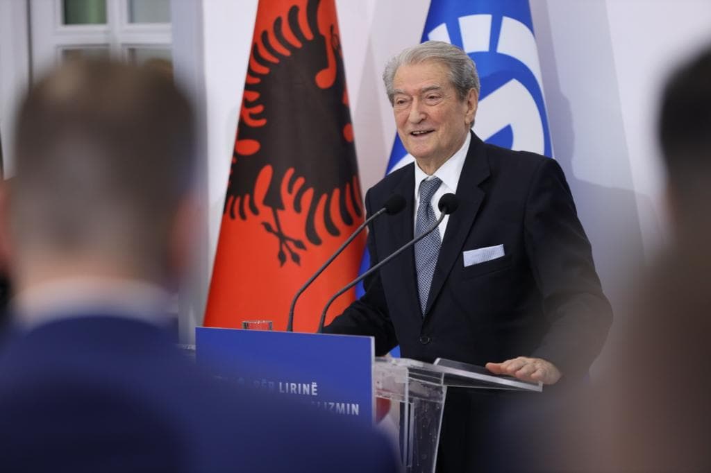 Berisha: Rama dhe Yuri Kim bënë gjithçka për shkatërrimin e PD-së, ne do hyjmë në zgjedhje dhe do e përmbysim këtë regjim (VIDEO)