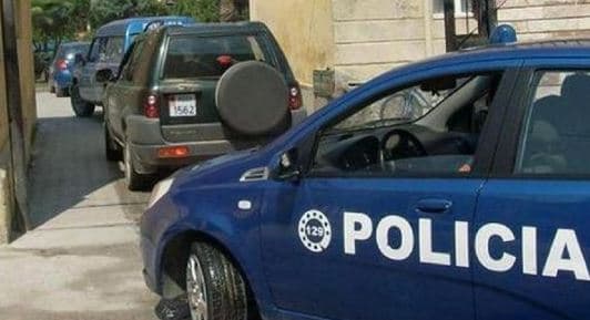 Falsifikoi dokumentet për të ndryshuar kufijtë e pronave, arrestohet ish-punonjësi i Kadastrës në Lushnjë