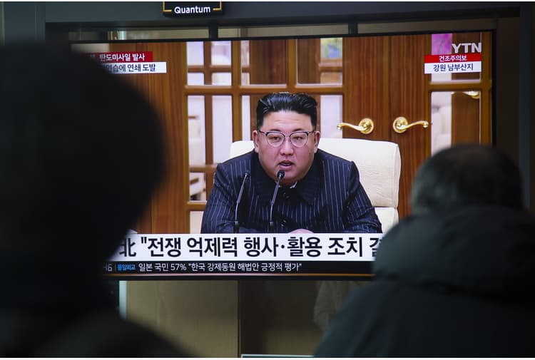 Koreja e Veriut lëshon dy raketa balistike me rreze të shkurtër veprimi
