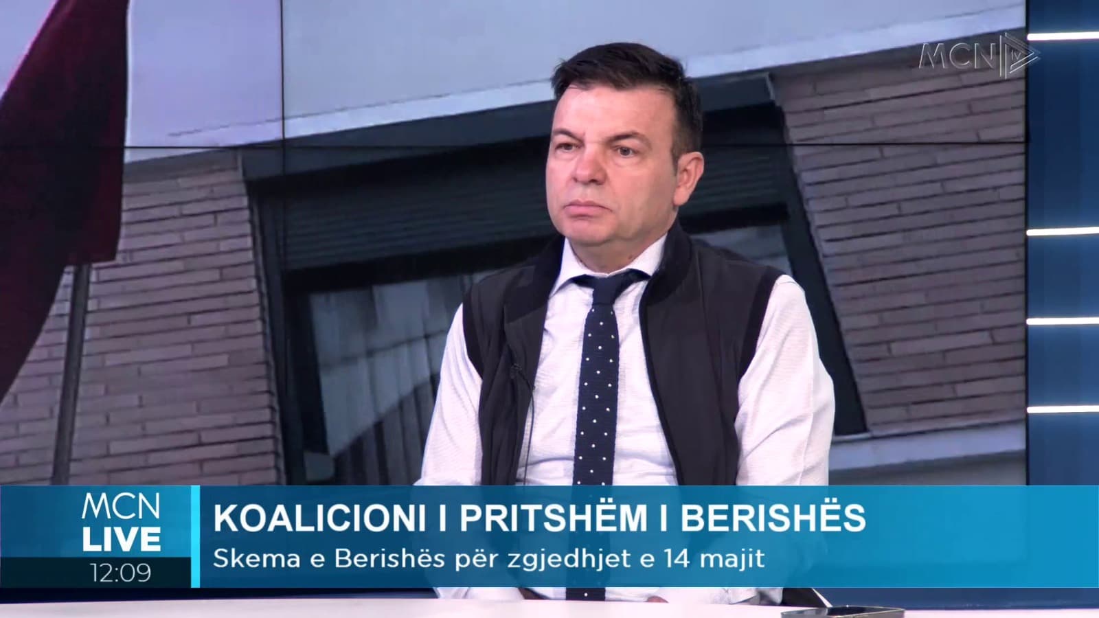 “Rreshtohemi krah Berishës”, Roshi: Balli Kombëtar Demokrat i përgatitur edhe për të dalë vetëm në zgjedhje (VIDEO)