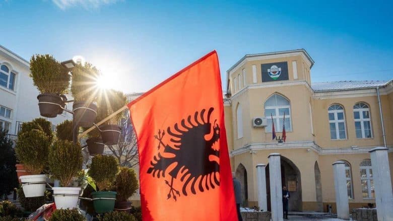     Shqiptarët e Luginës kërkojnë të njëjtat të drejta siç parashihen për serbët në planin evropian 